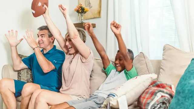 How to Manage Parents and Children on a Youth Team