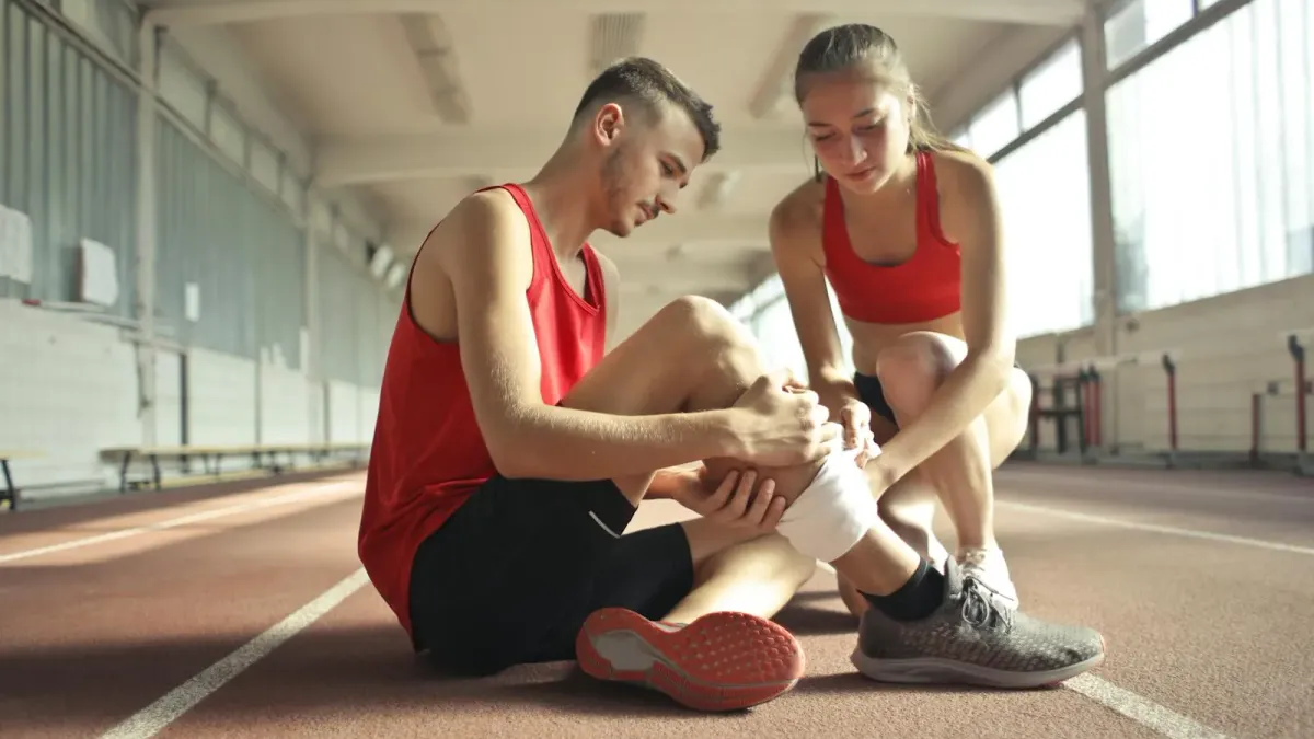 How to Handle Injuries and Safety on Your Sports Team